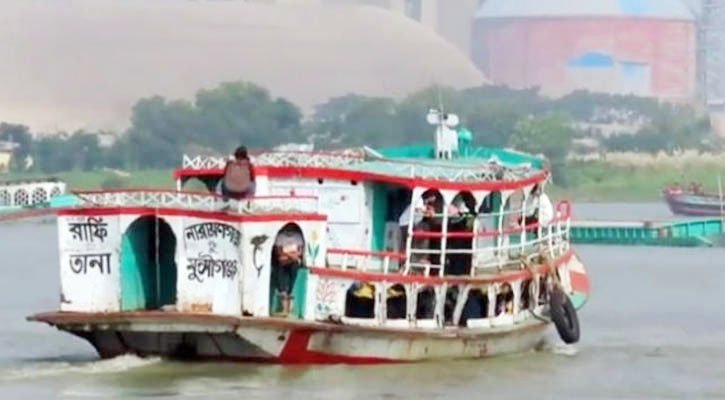 শীতলক্ষ্যায় ছোট লঞ্চ চলাচলে স্থায়ী নিষেধাজ্ঞা