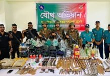 যৌথবাহিনীর অভিযানে জেনেভা ক্যাম্প থেকে বিপুল পরিমাণ দেশিয় অস্ত্র ও মাদকদ্রব্য উদ্ধার